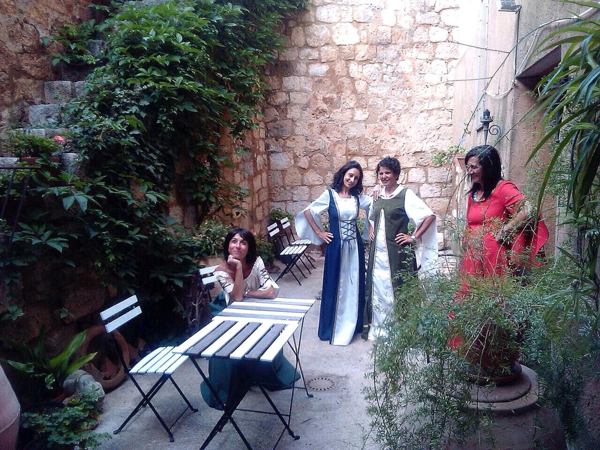 Castillo De Grisel Luaran gambar